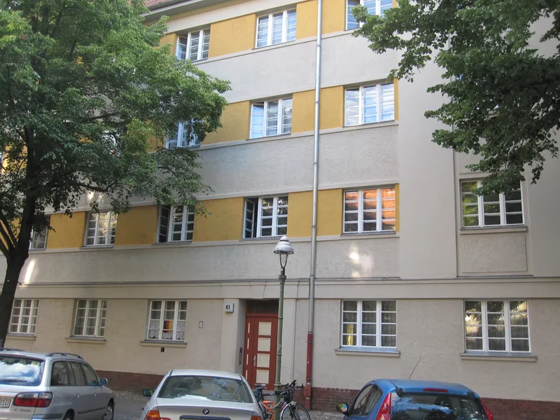 Helle freundliche Wohnung++Modernisiert und geräumig++5 Minuten zur U-Bahn++Schnell im Zentrum — photo 1